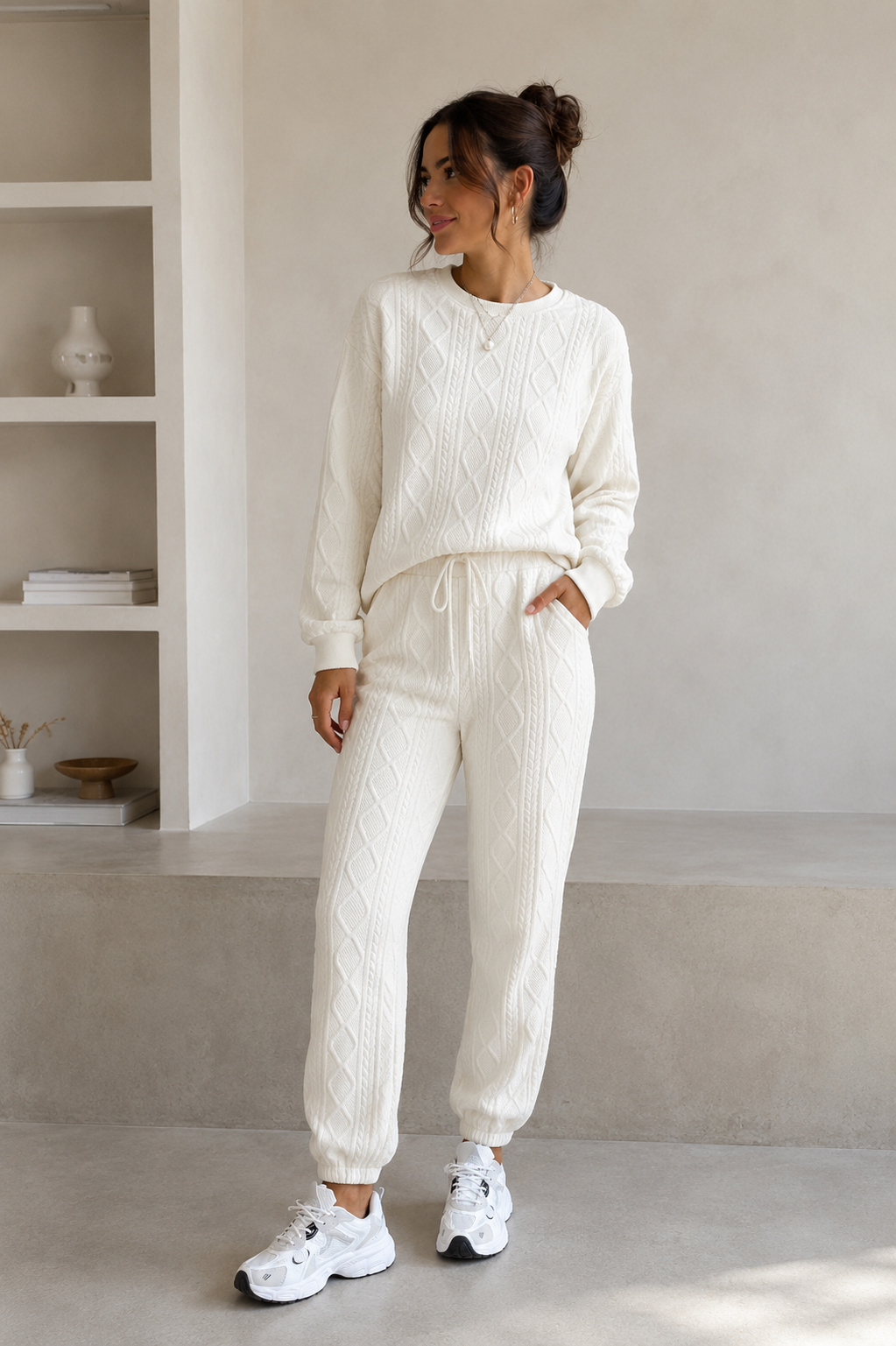 Women's knitted lounge set with cable pattern, long-sleeve sweater and tapered pants