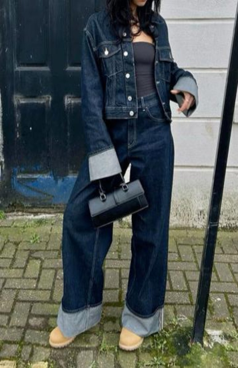 Ensemble deux pièces en jean avec coupe structurée