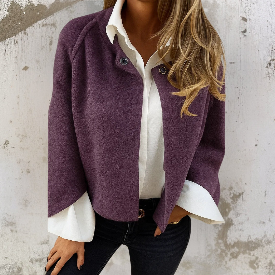 Gilet court femme avec boutons décoratifs