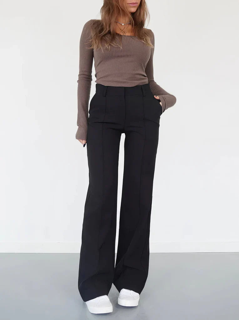 Pantalon droit taille haute, ceinture sans détails, coupe structurée, femme