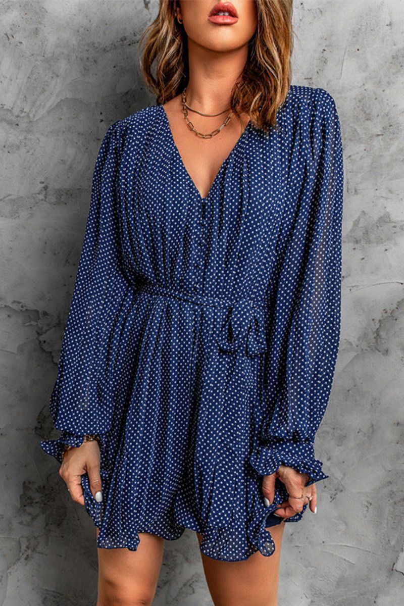 Robe avec boutons sur le devant et taille ajustable