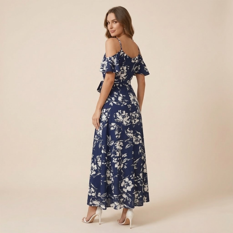 Robe maxi portefeuille fleurie, encolure dégagée, fente latérale, silhouette féminine