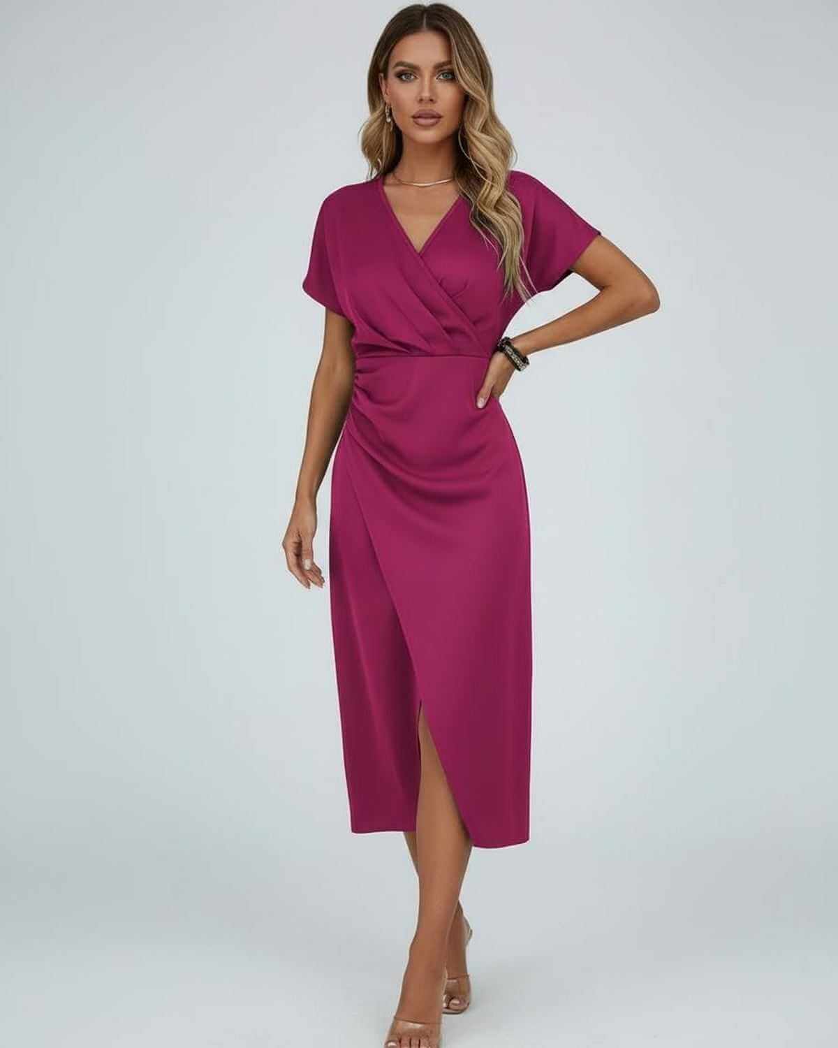 Robe midi portefeuille col V, manches courtes, fronces à la taille et fente frontale