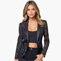 Blazer en dentelle florale ajusté, col à revers cranté et manches longues, pour femme