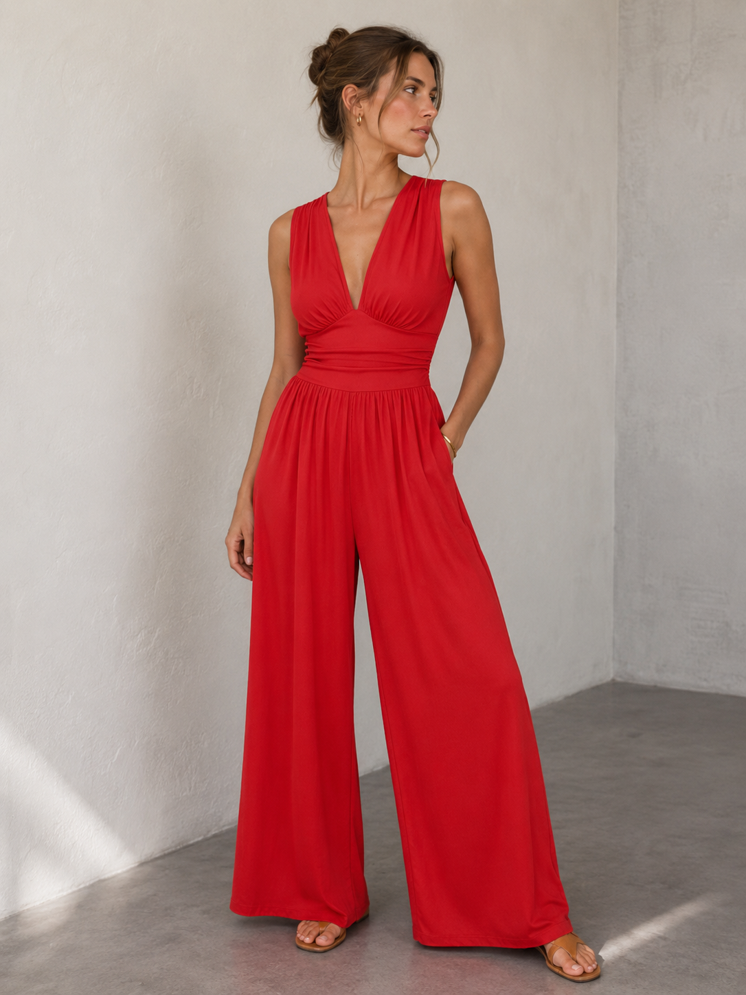 Women's Elegant V-Neck Sleeveless Jumpsuit with Wide-Leg Silhouette and Gathered Waist