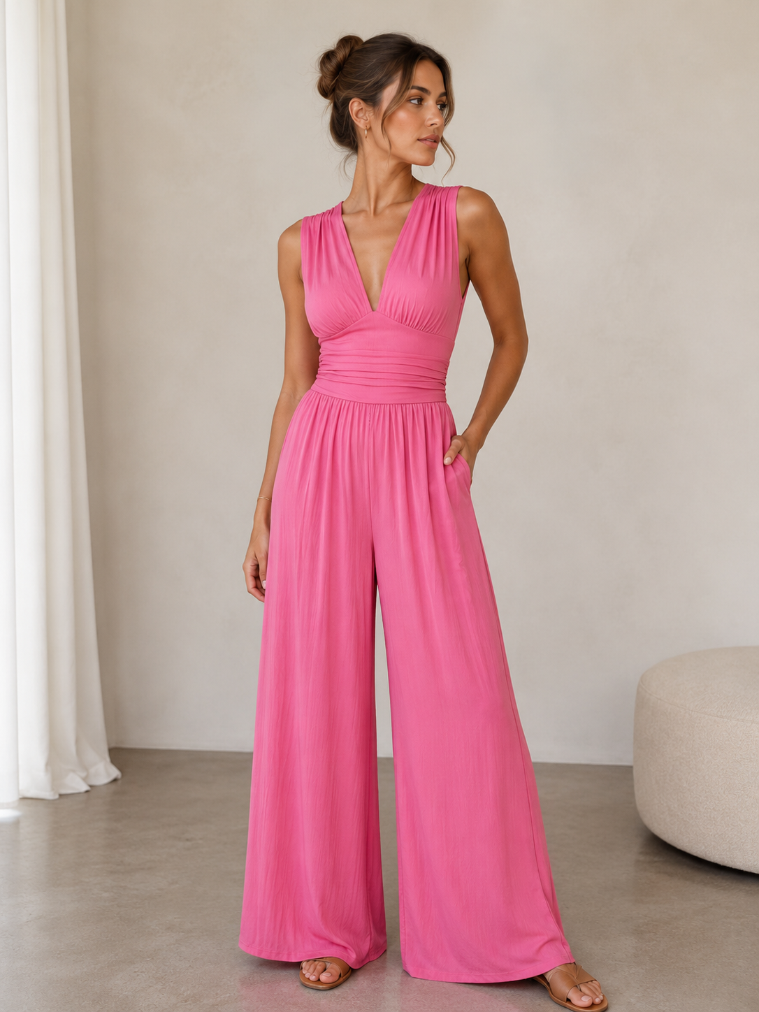 Chic Sleeveless Women's Jumpsuit with Wide Legs and V-Neckline for Parties and Casual Wear