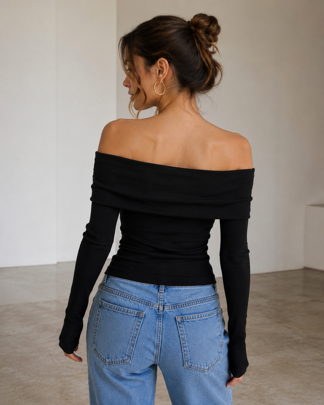 Cropped ribbed off-shoulder top with long tight-fitting sleeves for women