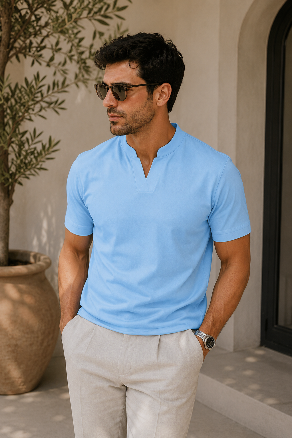 Men's everyday short-sleeve top with split neckline and regular length