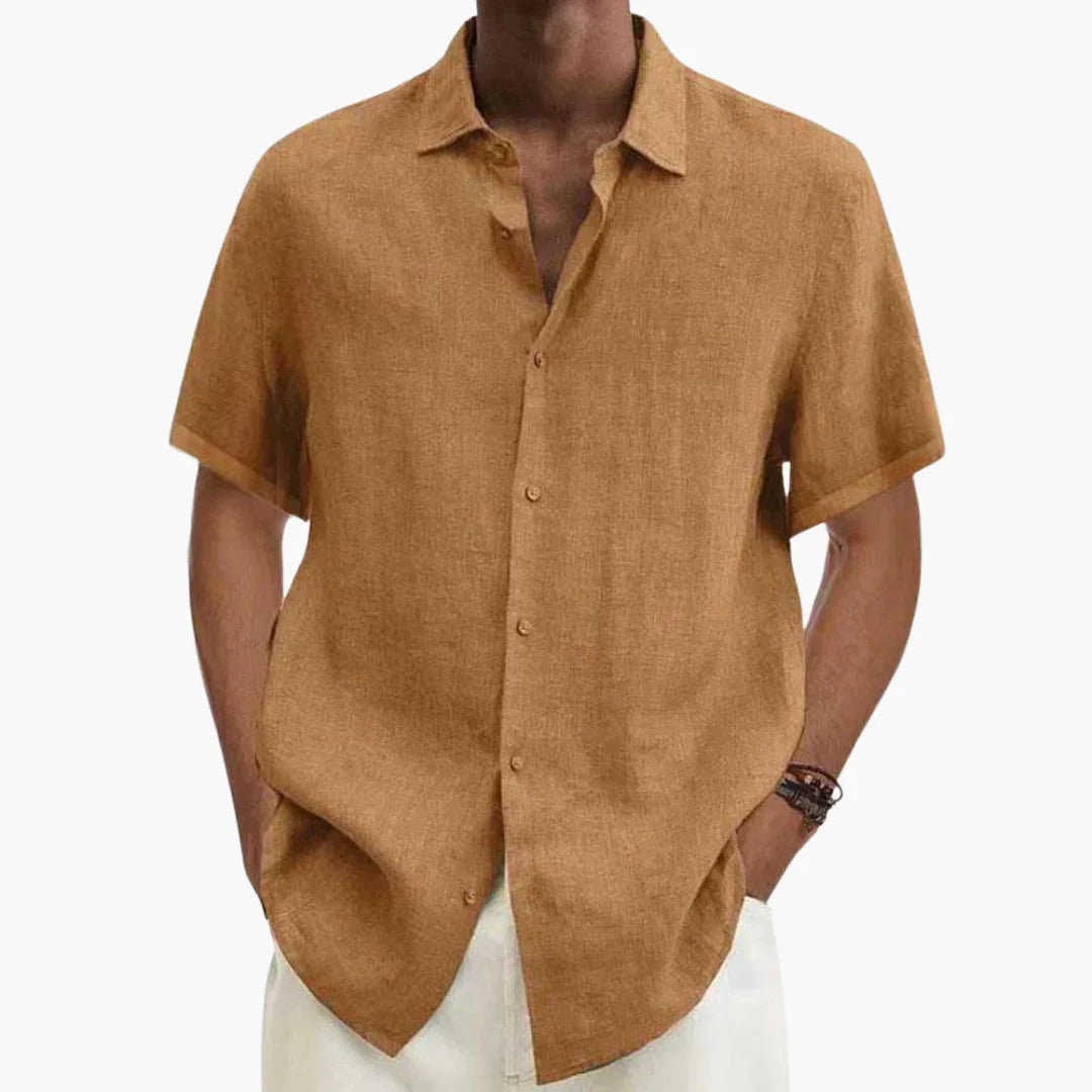 Chemise homme en tissu léger respirant, manches courtes, ourlet arrondi