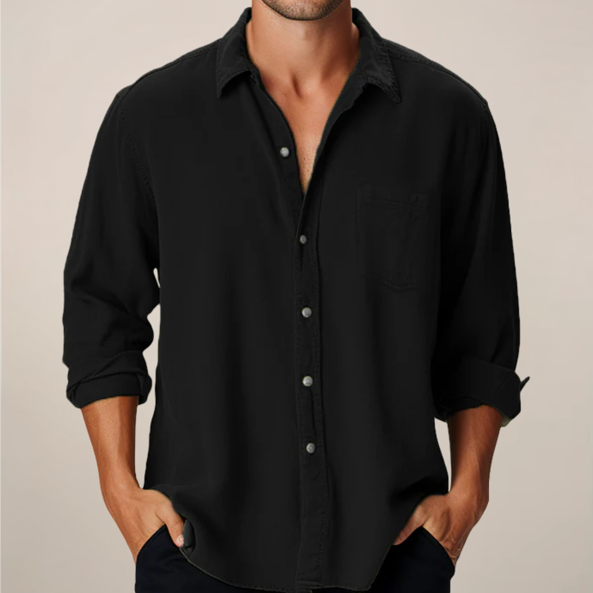 Chemise légère à manches longues, coupe droite, col rabattu, fermeture devant, homme
