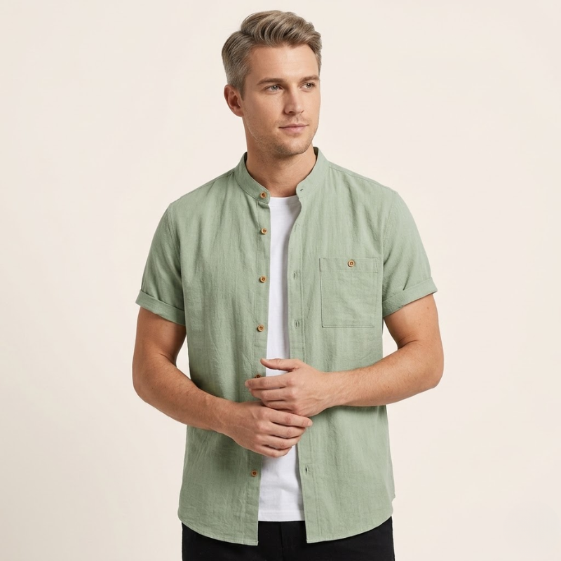 Tissu lin, chemise homme, col droit, manches courtes, style épuré