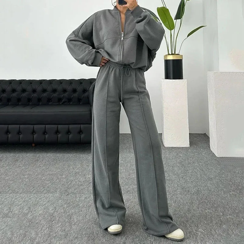 Ensemble détente femme gris avec sweat zippé oversize