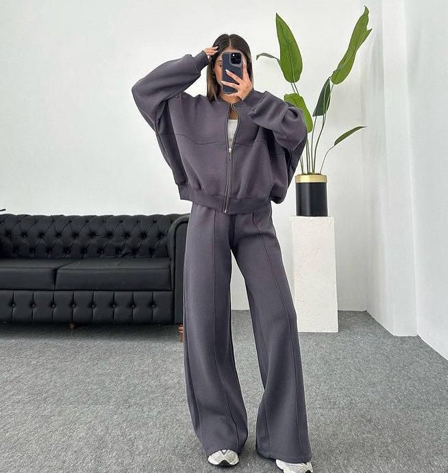 Ensemble jogging deux pièces à coupe ample, finition lisse et coutures nettes pour femme