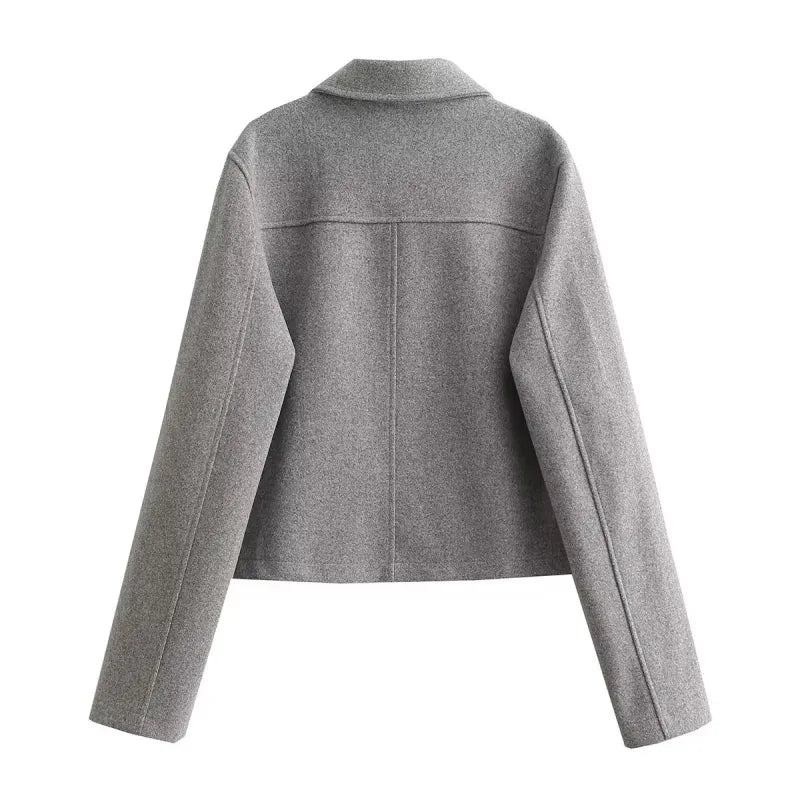 Women's cropped button jacket with tailored silhouette and classic collar