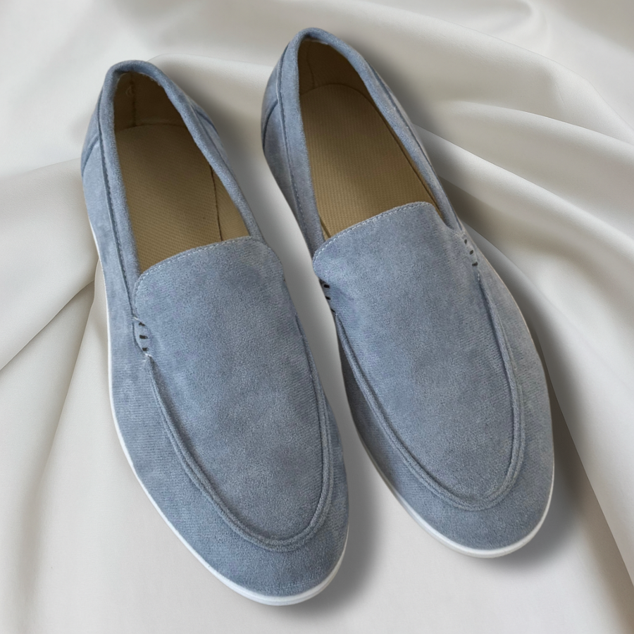 Men's suede-look slip-on loafers with round toe and flat rubber sole