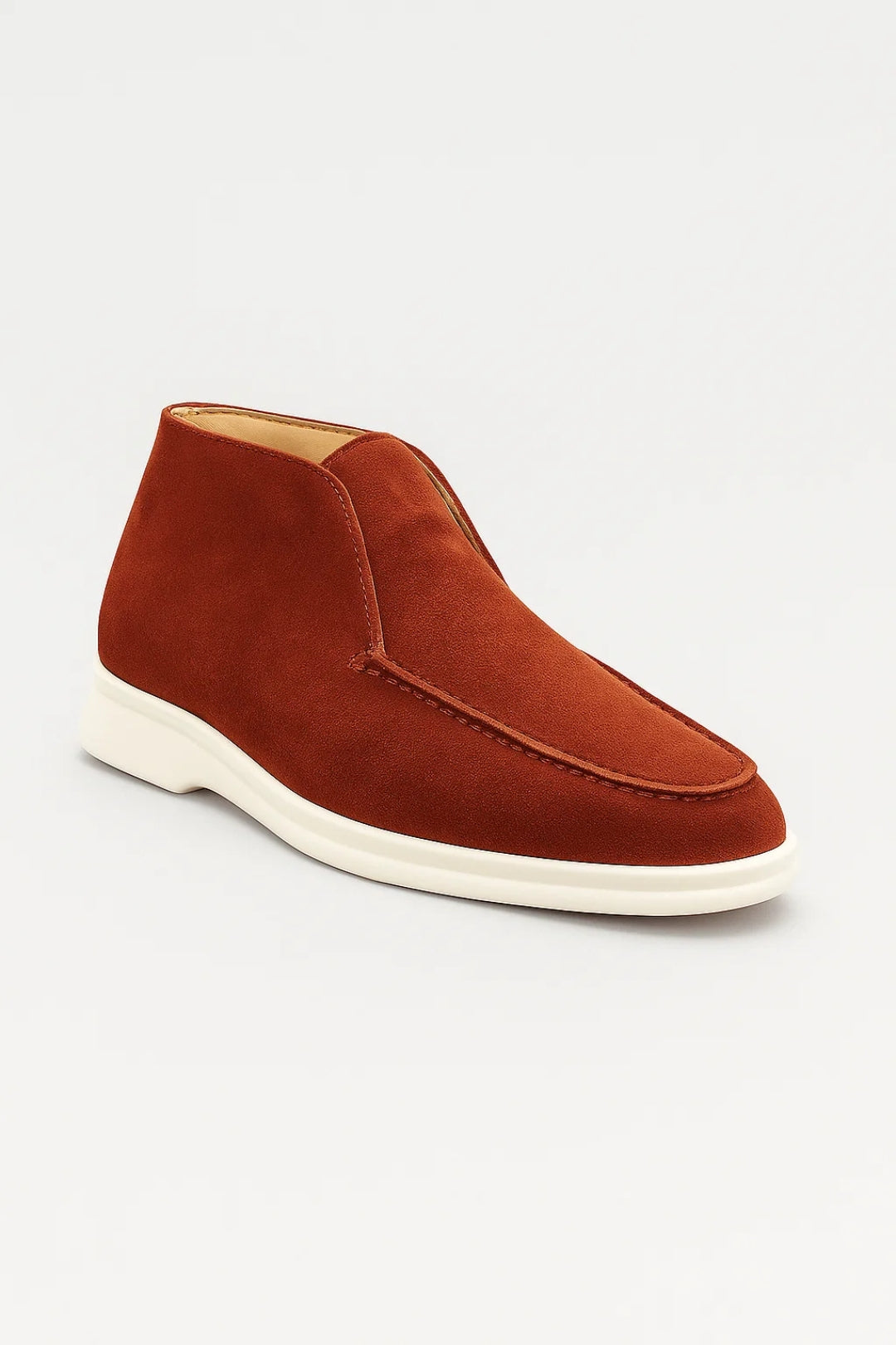 Chaussure montante sans lacets en suède à semelle crantée pour homme
