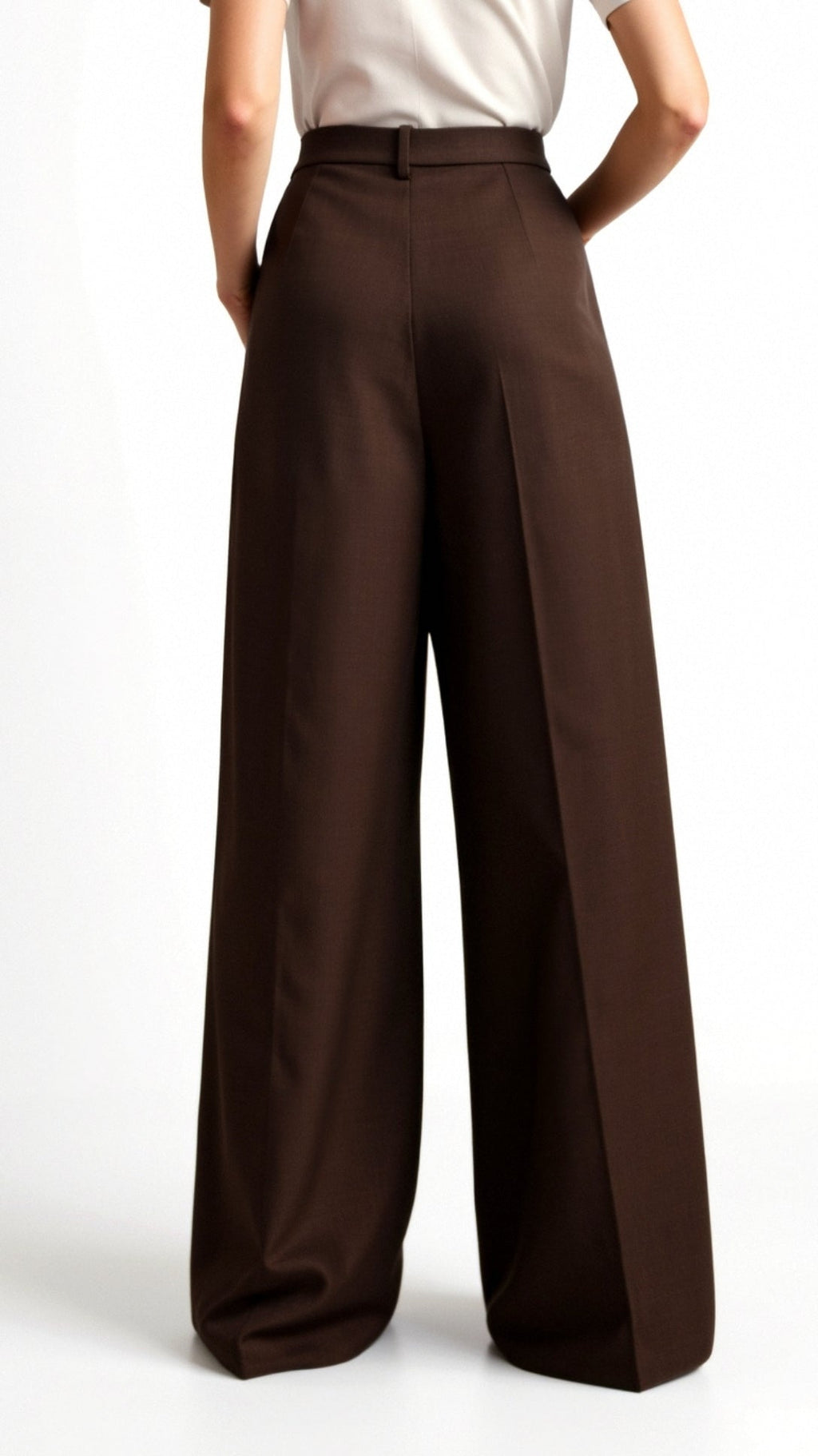 Pantalon taille haute à jambes larges, coupe droite fluide, plis avant, femme
