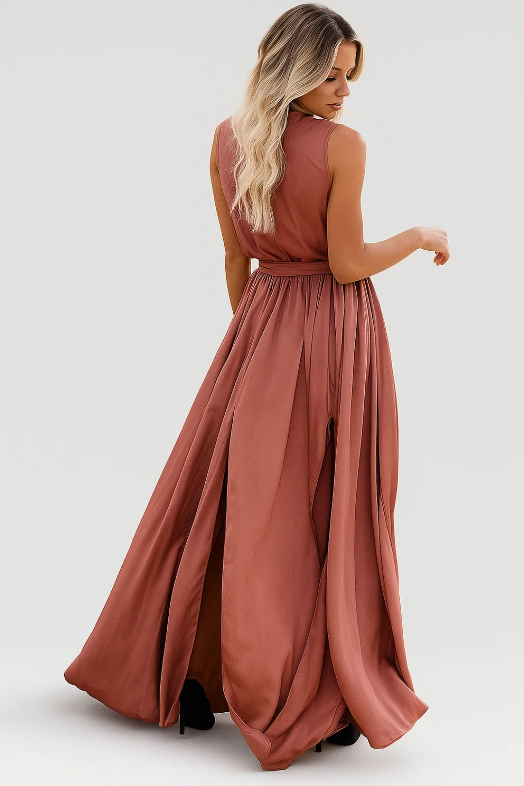 Robe maxi avec décolleté en V croisé