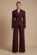 Tailleur deux pièces femme à revers pointus et pantalon à jambes larges, vue ensemble